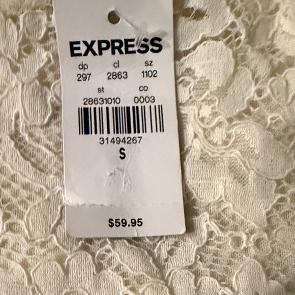 Express Cream Lace Bodysuit - Picture 4 of 8